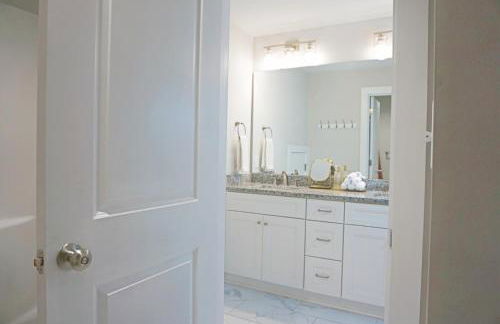 Cozy Cottage in the Heart of Huntersville - Foto 45