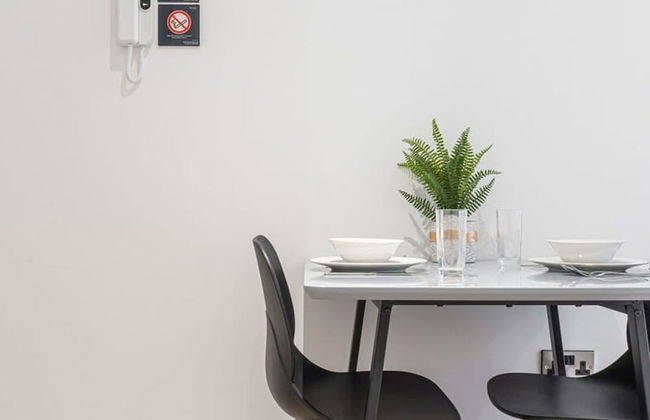 Modern Studio Apartment - Solihull by Seven Stays - Foto 3