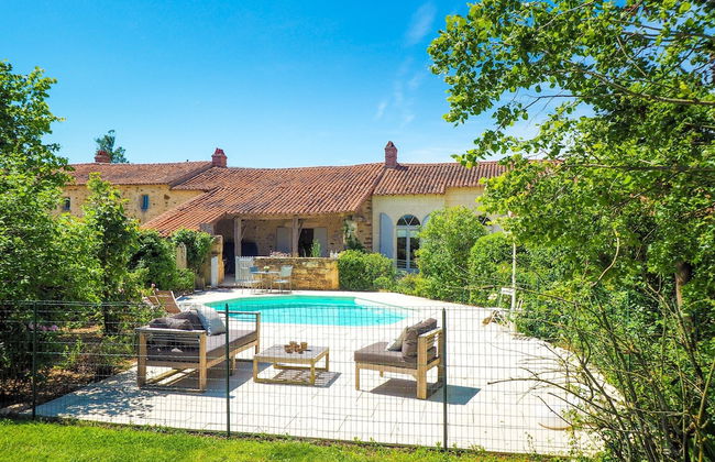 Holiday Home in Saint-laurent-de-la-salle With Pool - Foto 61