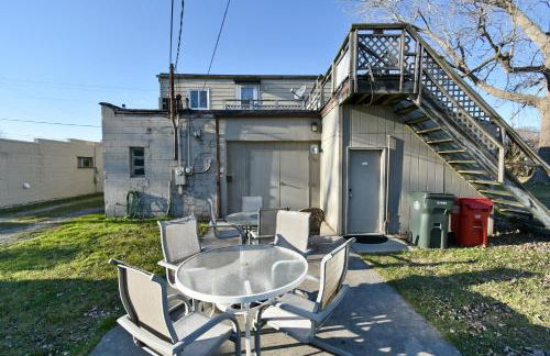 2 Bed, 1 Bath, Upper Level Unit - Foto 23