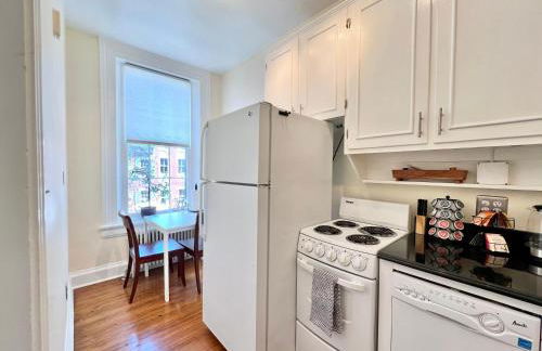 HEART of Old Town Historic 1BR 99 Walk Score - Foto 3