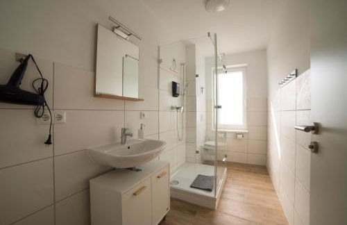 Schöne große Ferienwohnung 79m2 und 2 Bäder, Zentrumnah, 2OG - Foto 22