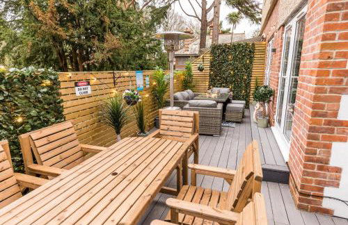 The Coach House - Beautiful and Spacious Outside Decking - Foto 14