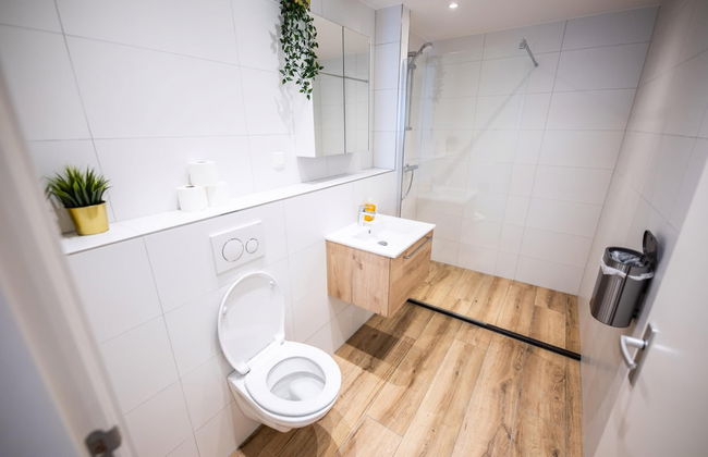 Souterrain 2BR Serviced Apartment - Photo 57