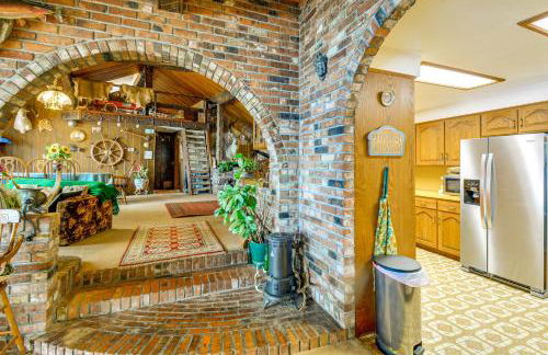 Waterfront Hood Canal Home with Pool Table! - Foto 7