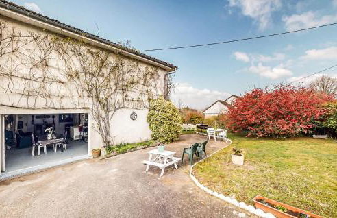 1 Bedroom Amazing Apartment In Treignac - Foto 14