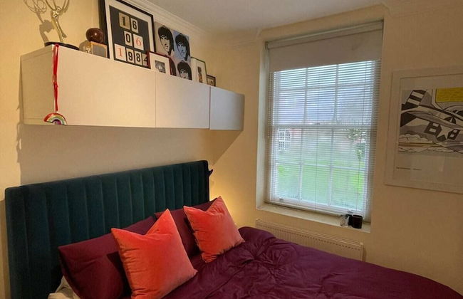 Chic Victorian Flat in Private Estate - Mile End! - Foto 1