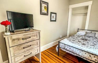 The Red House Albany NY 4 Bedroom Private Apartment - Foto 4