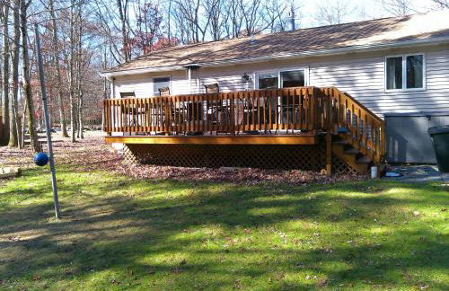 Serenity and Fun all in one in this Cozy Pocono Cabin - Foto 34
