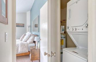 Mt Hood Village Condo - Cozy Retreat with Fireplace - Foto 18