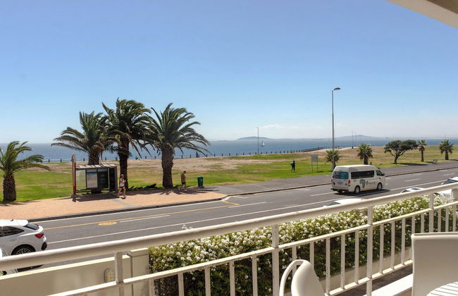 First Floor Apartment With Beautiful sea View - Foto 10