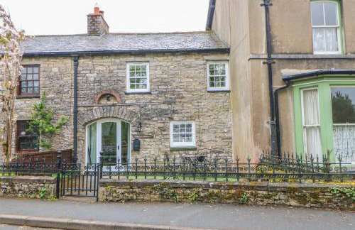 Linden Cottage - Photo 1