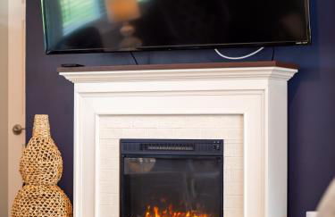 Lake Cottage with Hot Tub and Game Room - Foto 32