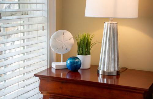 Summer Special, Lux 4BR House Sleeps 12, Pool, Elevator, King bed - Foto 75