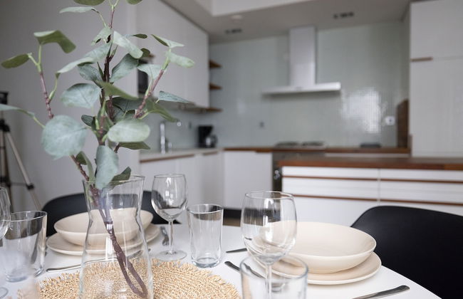 2ndhomes Gorgeous Courtyard Home w Sauna - Foto 8