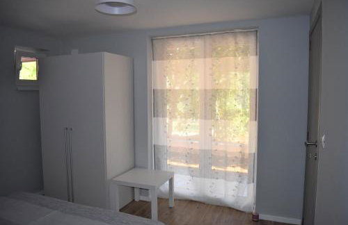Apartman Tomki - modern, refurbished 2 bedroom apartment - 4 guests - Foto 11