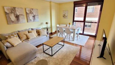 Cozy Yellow Home in Getxo - Foto 2
