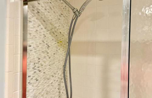 Belair Lane condo community pool managed by Sky Run Naples - Foto 19