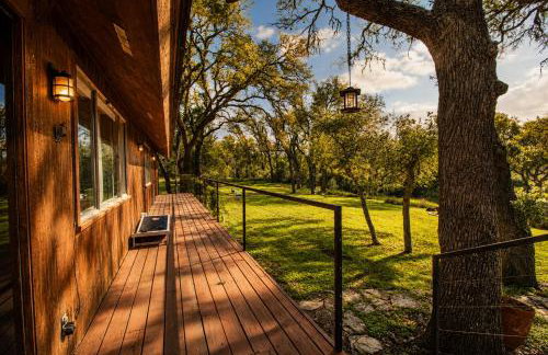 Hill country gem with private pool, deck, firepit, Ping-Pong, foosball, & WiFi - Photo 70