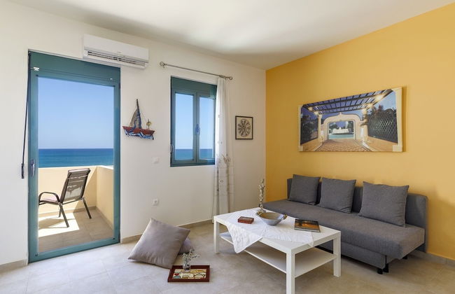 Live by the sea at House Almyra - Foto 3