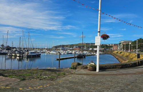 Bridgepay Modern 4 bedroom House in Cumbria - Whitehaven - Free Parking - Foto 37