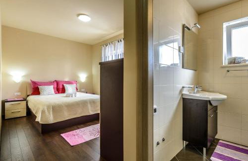 Villa Pave - Six-Bedroom Villa with Terrace and Swimming Pool - Foto 14