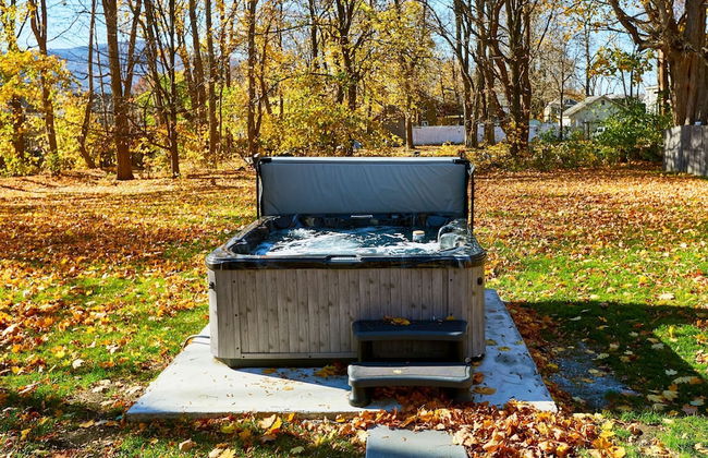 Home Near Hiking Biking w Hottub 6 Bedrooms - Foto 12