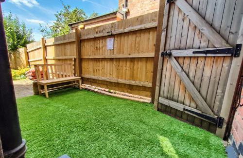 Jasmine Villa B - Ideal for QMC & Uni - Free parking - Photo 20