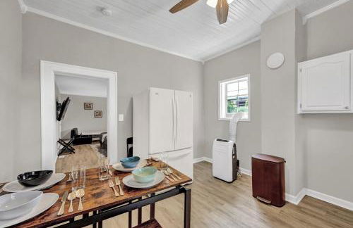 3 mins from Downtown - PS5, King Bed & EV Charger - Foto 5