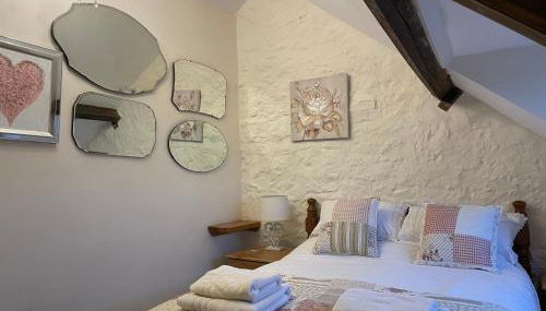 Chiddy Nook Cottage - Photo 2