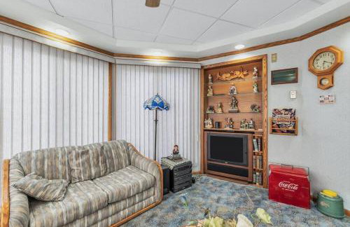 Clarks Summit Gem w/ Private Yard & Parking - Foto 18