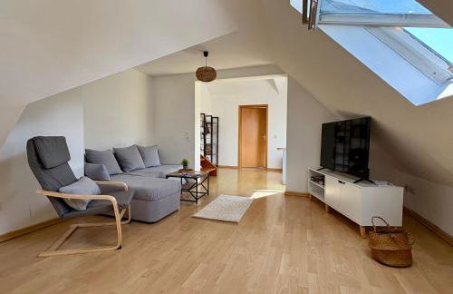 Ruhige, zentrale Lage - Modernes Apartment - Foto 1