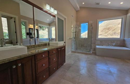 The Alhambra Retreat Gated Spacious Private - Foto 31