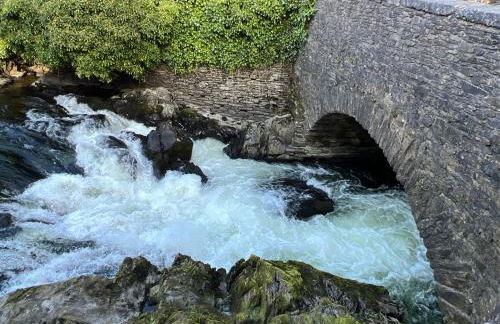 River Vista Retreat - Luxury duplex Apt - Views - Parking - Cycle storage - Spa access option - Foto 67