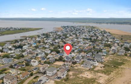 Seaside Serenity Steps to Beach Deck & Porch - Foto 66