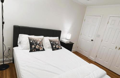 Entire 4 bedroom familyfriendly basement apartment, MetroWalk - Foto 11