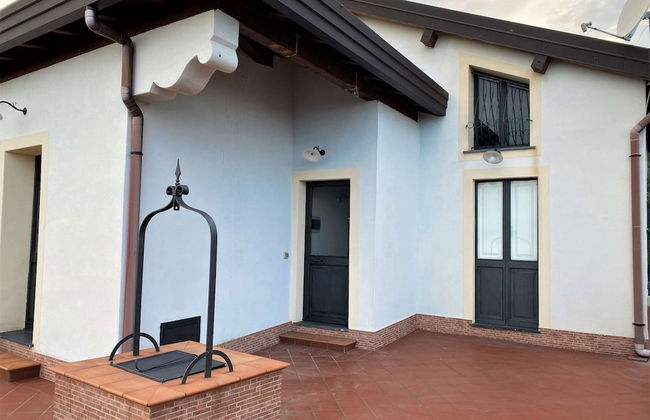 Charming Villa With Pool and Panoramic Surroundings - Photo 31