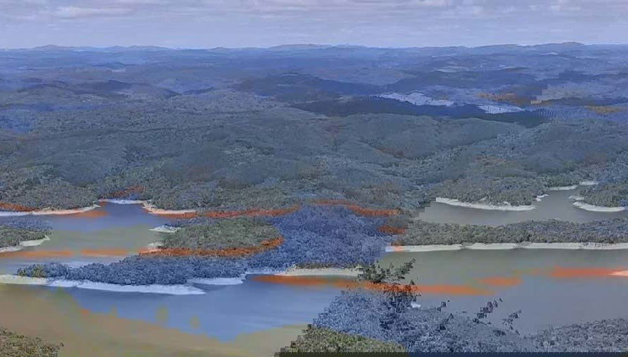 Hiking Morro Capivari Mirim