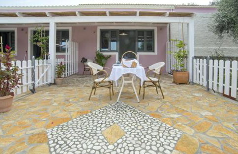 Paxos Bay Studios - Photo 22
