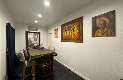Nearby Museums • Downtown • 4BR • Sleeps 16 - Foto 11