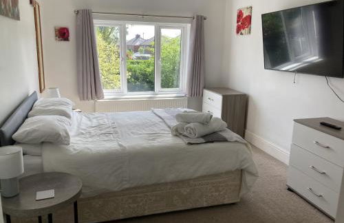 Large 4 bed detached house with parking - Foto 70