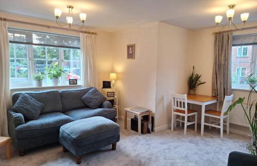 Stratford-upon-Avon 1-Bed Sleeps 4 Pets Allowed - Photo 13