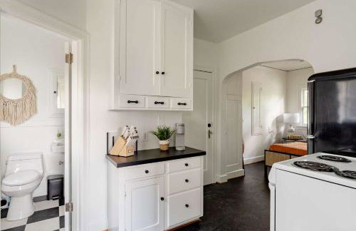 Stay Portland - BoHo Oasis in Ladd's Addition with 2 Beds - Photo 11