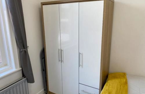 Coastal Retreat-NEW DAY PROPERTIES-next to beach - Foto 13