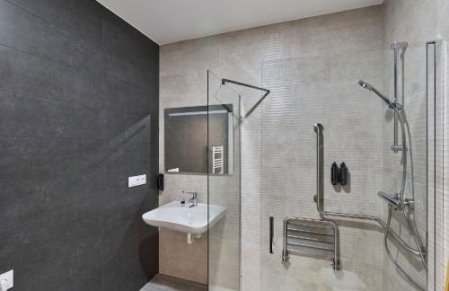 Apartamentos Catedral Palace by gaiarooms - Photo 32