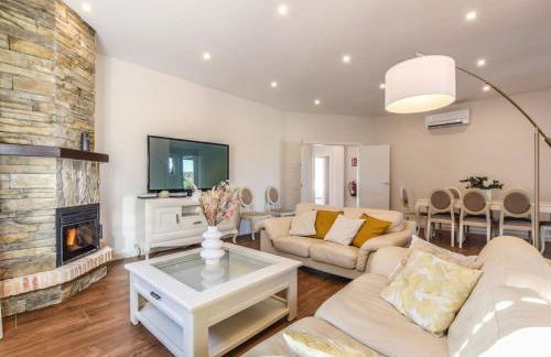 Luxe Experience Toledo * Pool * BBQ * Billar - Foto 20