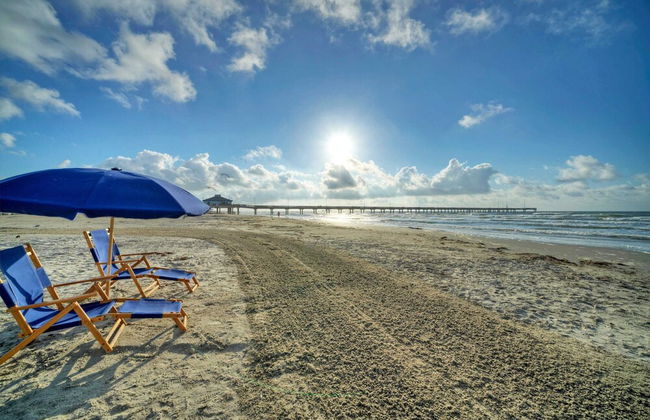 Ridley Retreat Community Pool, Mins to the Beach Corpus Christi + Port A - Foto 42