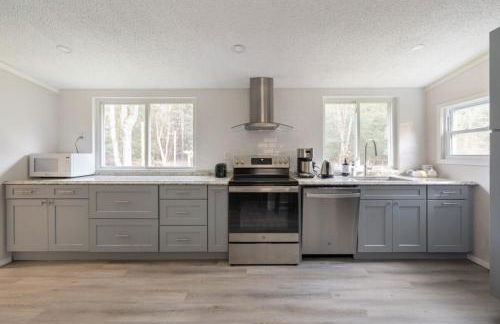 EV Serene Modern Cozy Waterfront Fireplace Cottage - Foto 11