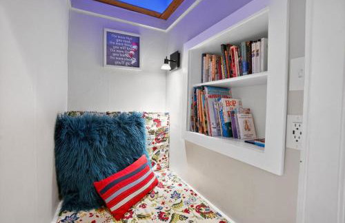 The Cherry St House|Dog Friendly |Sleeps 10 |Near MSU - Foto 24
