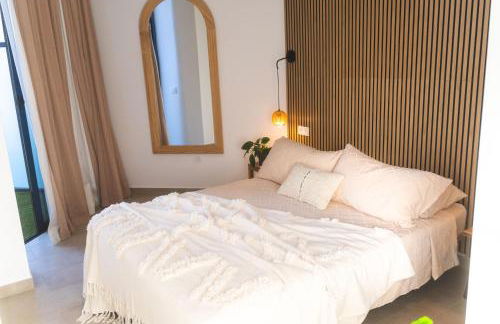 Amber Skies Seafront Retreat - Photo 72